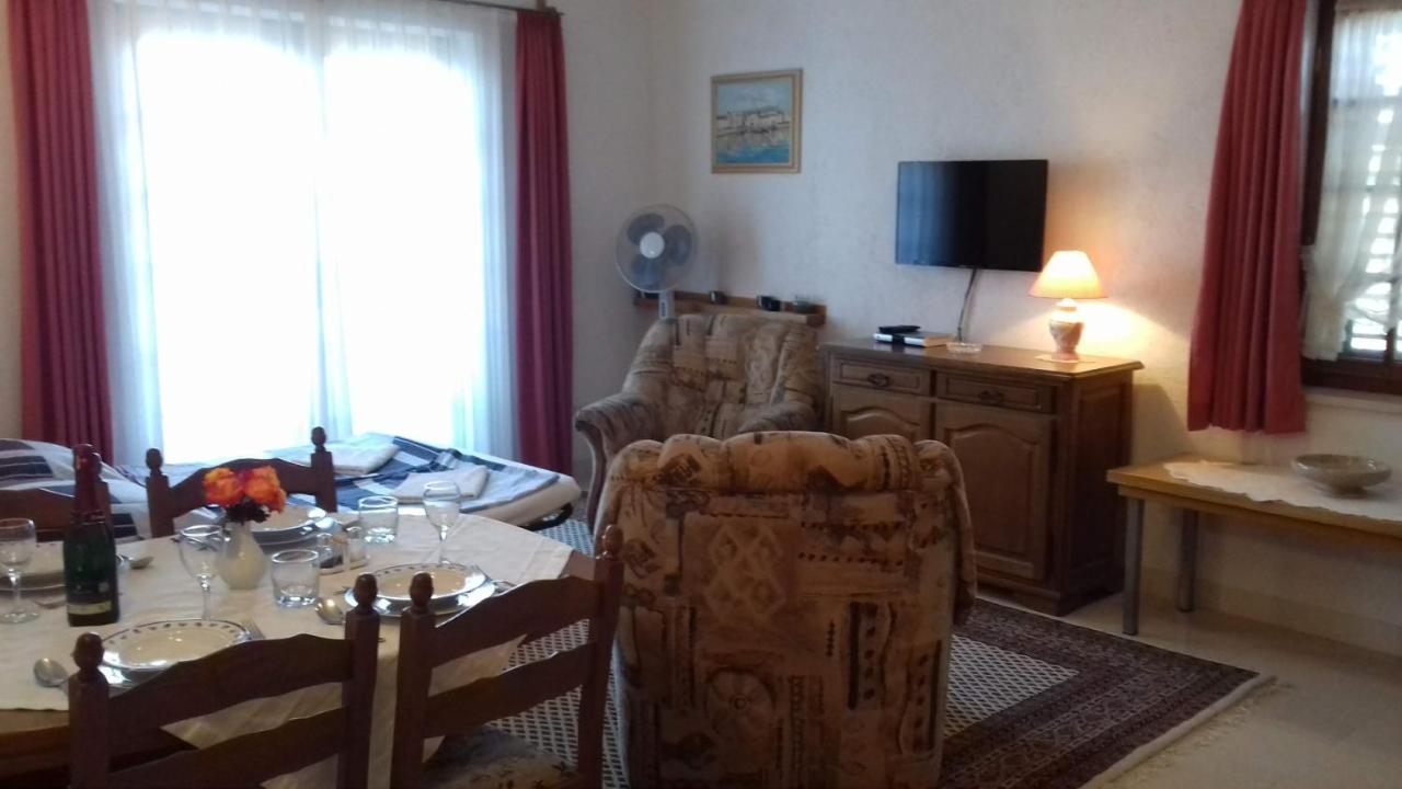 Apartmenthaus Punta **** Сплитска Экстерьер фото